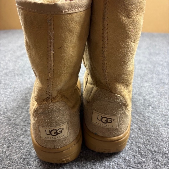 UGG Women’s Vintage Original Ultra Short Shearling lined Boots Tan size: 6 - Picture 5 of 10